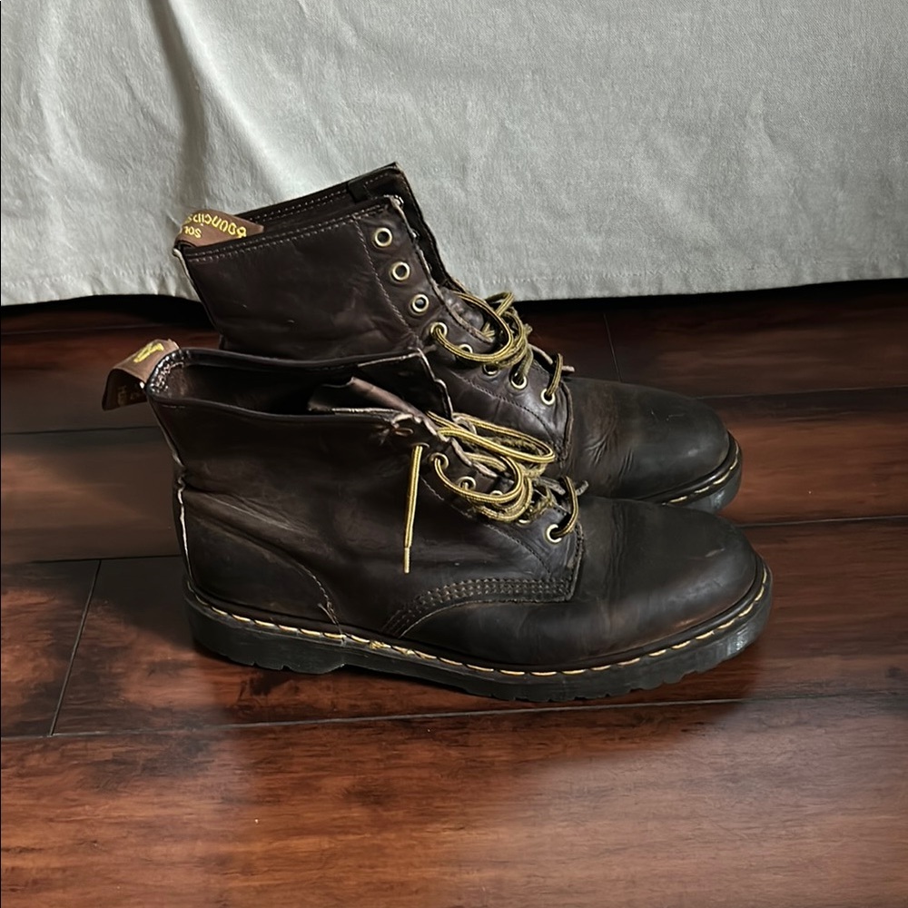 Dr. Martens Men's Brown Leather Boots